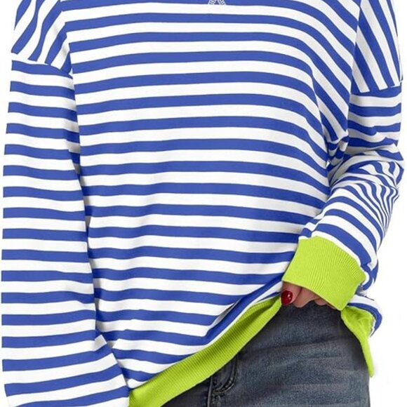 AlvaQ Oversized Sweatshirt NWOT - Picture 2 of 3